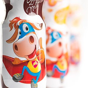 Moo Goo Syrups 包装 插画 卡通 牛奶 驴 ，暖雀网精心收集的卡通包装设计作品……