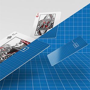 暖雀网精心收集的真实的扑克牌设计展示样机，并提供了源文件下载服务，希望大家能喜欢